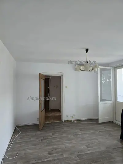 Proprietar, vand ap. 3 camere semidecomandat, Gorjului, et. 3 9