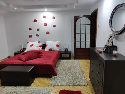 Apartament 3 camere, Zona Zamca