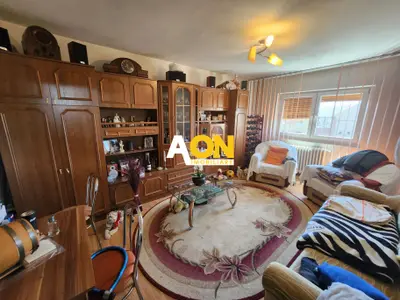 De vanzare apartament 2 camere, zona Sub stadion