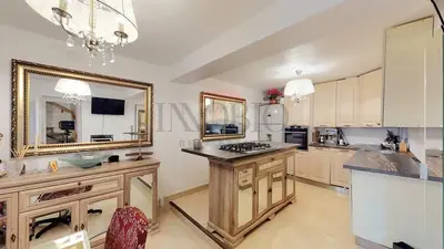 Vilă Renovata Unirii | 150 mp | 8 Camere | P+1+M