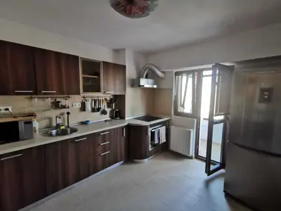 Ag BRASADAS închiriază ap 2 cam etaj 6/9 Blv Octavian Goga.