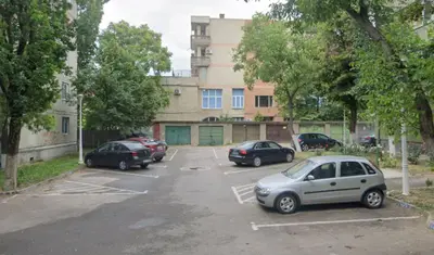 Garaj cu CF, 20 mp, Piata Bucuresti. 11 500 E (neg). Comision 0