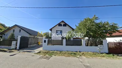 Vanzare Casa P+1E Bananai-Prundu teren 1363 mp