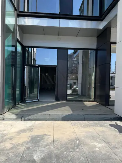 Spațiu Comercial Premium în One Cotroceni | 71 mp + Terasă 43 mp