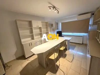Spatiu de birouri de vanzare Cetate, 50 mp, zona Stadion - Parter