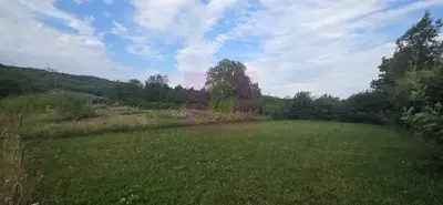 650 mp de liniste, natura si aer curat in Brebu, Prahova