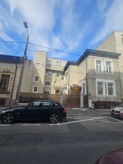 Casă de închiriat | Parcul Carol | 4 camere | Prima inchiriere