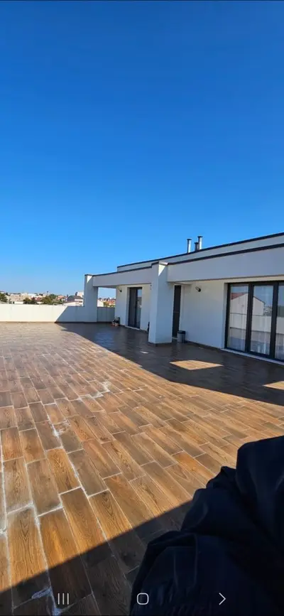 Apartament 3 camera