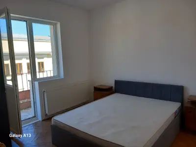 BRASADAS vinde ap 1 cam 4/4 ULTRACENTRAL RENOVAT si MOBILAT.