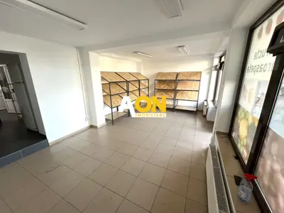 Spatiu Comercial, 32 mp, Zona Stadion