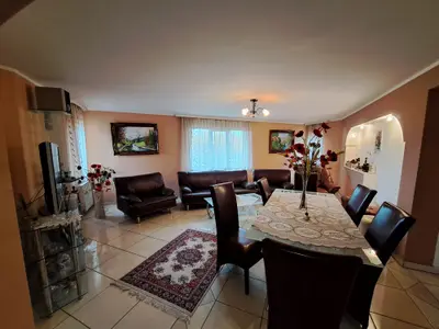 Casa 6 camere, Zona Obcini
