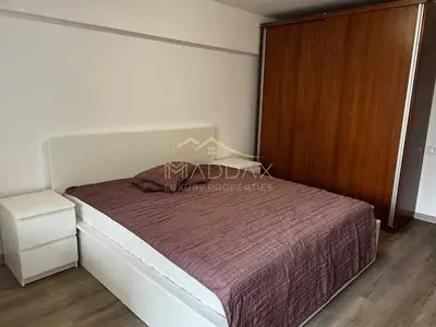 Bvd. Unirii - Nerva Traian | 3 Camere Decomandat | Renovat 2026 |Parcare & Boxa