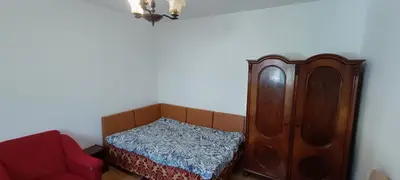 Apartament de închiriat la curte comună chiar în Complexul Studențesc