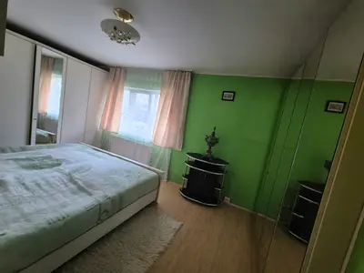 Apartament de vânzare – zona Stadion | 75 mp | Intrare individuală