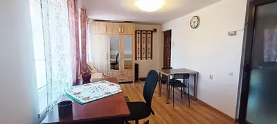 Garsoniera mibilata si utilata,central langa baza colinei