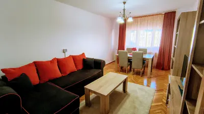 Inchiriez Ap 4 cam 110 mp cochet 2 bai Piata 1 Mai  Kiseleff