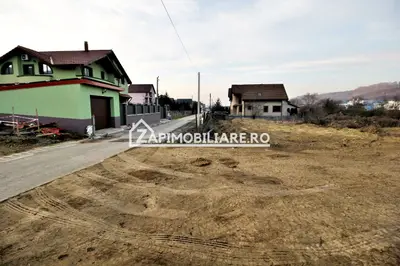Teren pentru casă cu uilităti si asfalt 830 mp.deschidere 17