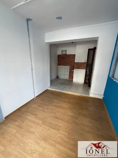 Spatiu comercial/birou de inchiriat in Alba Iulia, Cetate