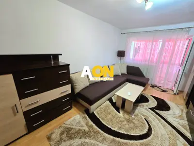 Apartament cu 2 Camere, Bloc cu Lift, Loc de Parcare, Zona Cetate