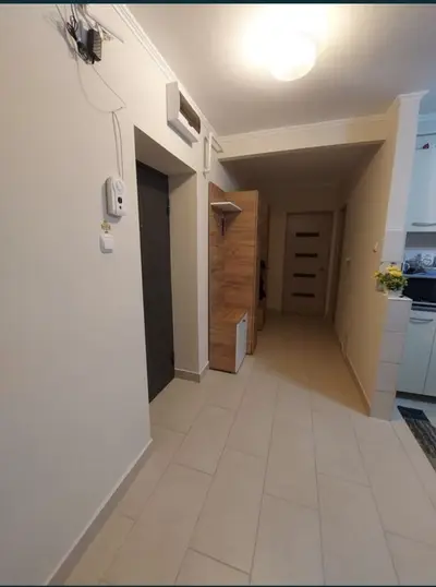 Vand apartament decomandat cu 2 camere