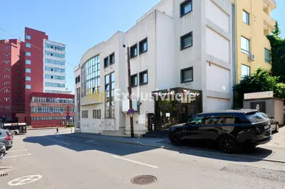 Spațiu comercial premium 240 mp ultracentral Pitești clădire reprezentativă