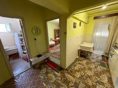 Apartament 1 camera, decomandat - Cugir