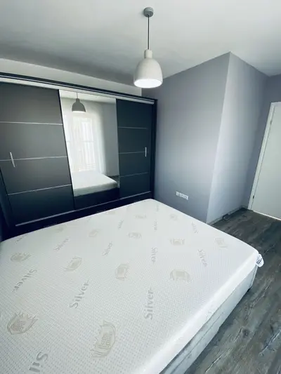PF vand Apartament 3 camere Oasului