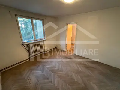 Apartament cu 2 camere, 39mp, semi-decomandat, Zona Piata Armatei