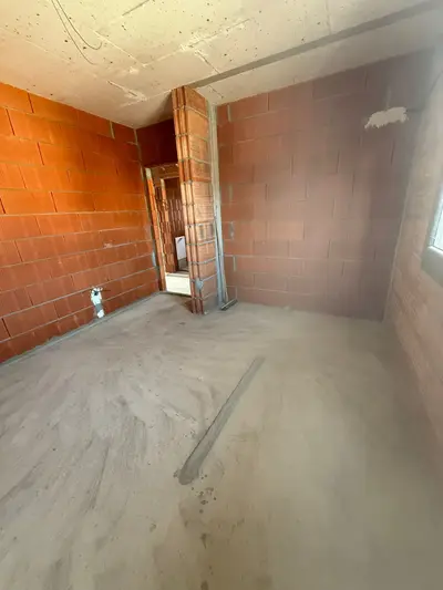 BRASADAS vinde Duplex zona Closca.