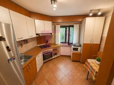 Apartament vanzare 3 camere Decebal, Centrala proprie