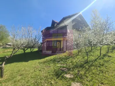 Vila de vanzare in Comarnic