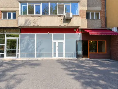 Spatiu comercial , stradal statie metrou Pacii