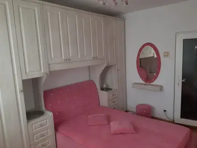 Apartament cu 3 camere ultracentral - Universitate