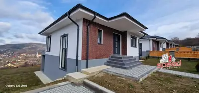 De vânzare casă singur în curte în Mureș -Corunca