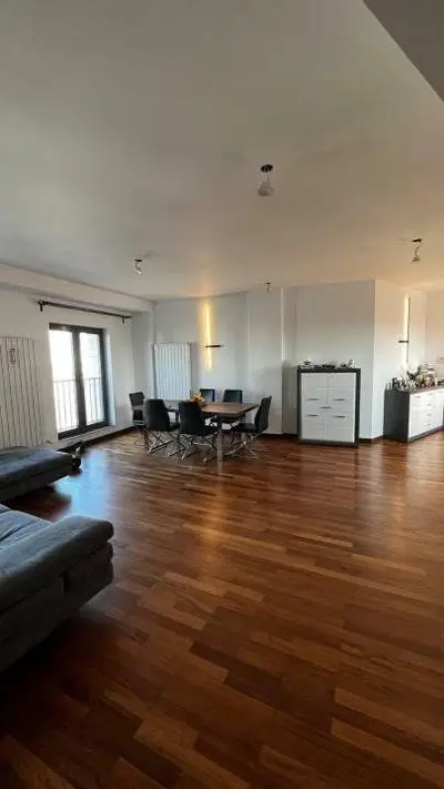 4 camere Bd Ferdinand 136 mp, 3 grupuri sanitare, 2 terase,