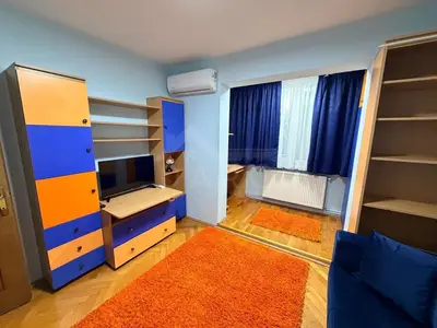 Apartament de inchiriat 3 camere, 2 bai. -situat pe strada Livezeni