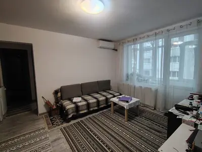 apartament semidecomandat 3 camere