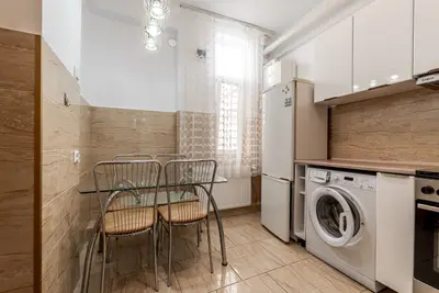 Apartament la cheie cu 2 camere la casa in Parneava Comision 0%