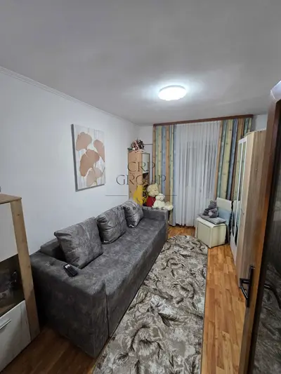 Apartament 3 camere, etaj 2/4, 81 mp totali, zona Urban – Bd. Garii