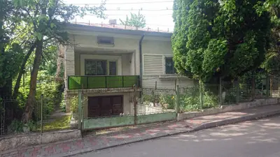 Vand casa tip vila, zona Copou