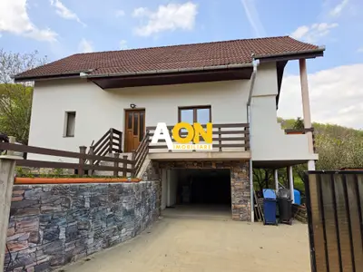 Casă cu 4 camere cu garaj, teren 619 mp, Alba Iulia - zona Micești