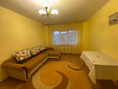 Apartament 3 camere, Zona Burdujeni Gara