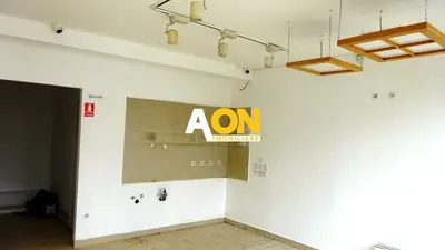 Spatiu comercial 38 mp utili zona B-dul Transilvaniei