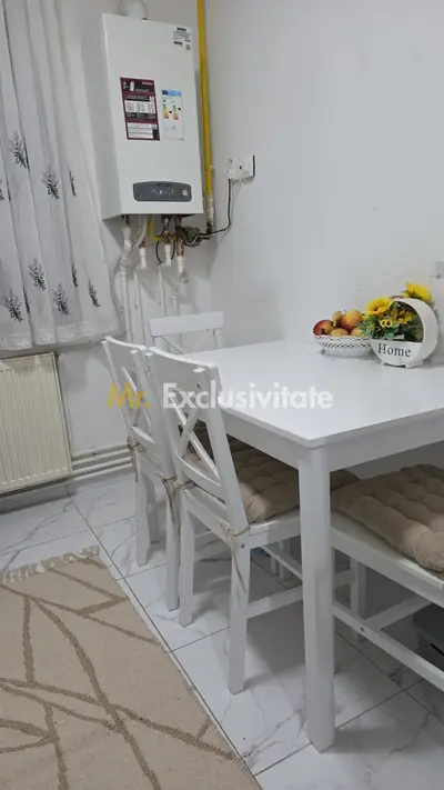 Vand apartament 2 camere zona centrala