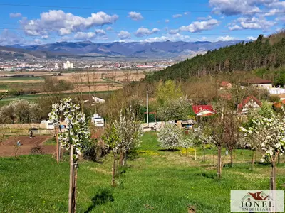 De vanzare 3000 mp teren in zona Ciugud