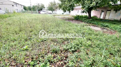 Hală + birouri si spatiu comercial 700 mp. teren 2.500 mp