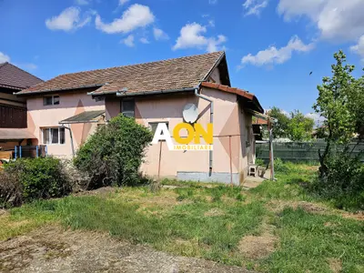 Casa S+P+M, 5 camere, 955 mp teren, zona Centru