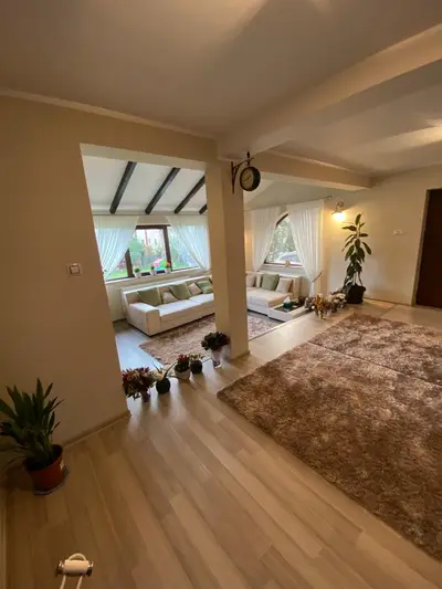 Casa 4 camere, Zona Scheia
