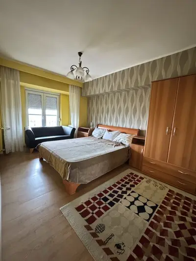 BRASADAS închiriază ap 2 cam PET FRIENDLY Bd Libertății.