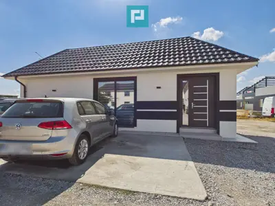Birou 32 mp Oradea, parcare proprie, acces centură